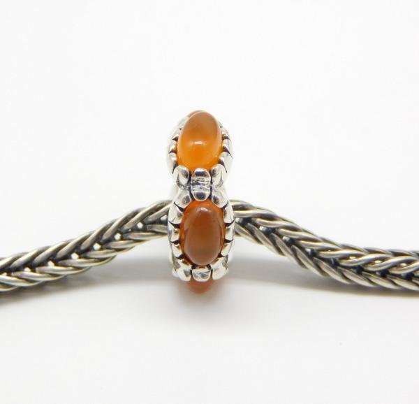 Five Petals Spacer Carnelian - The Palace of Amber